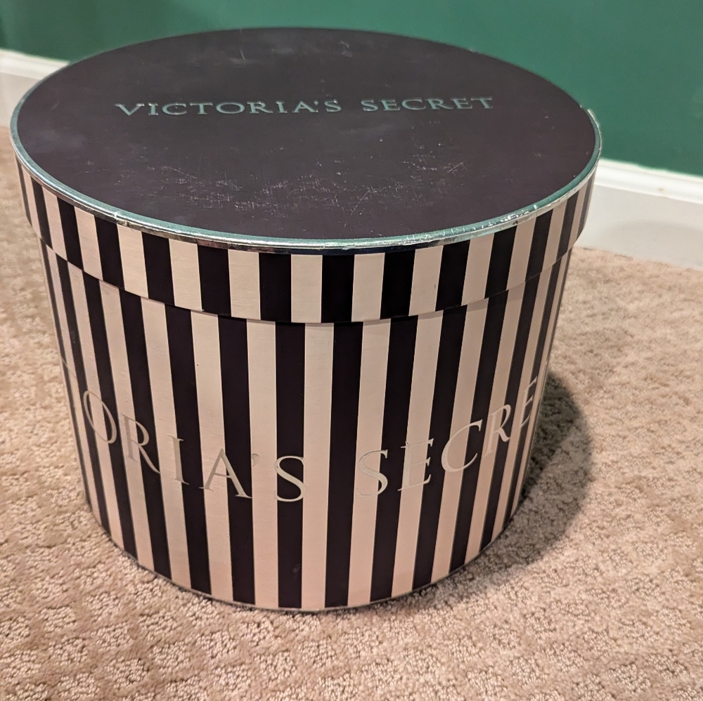 Victoria's Secret hat box